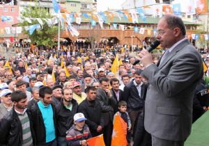 Akdağ'a övgü yağıyor